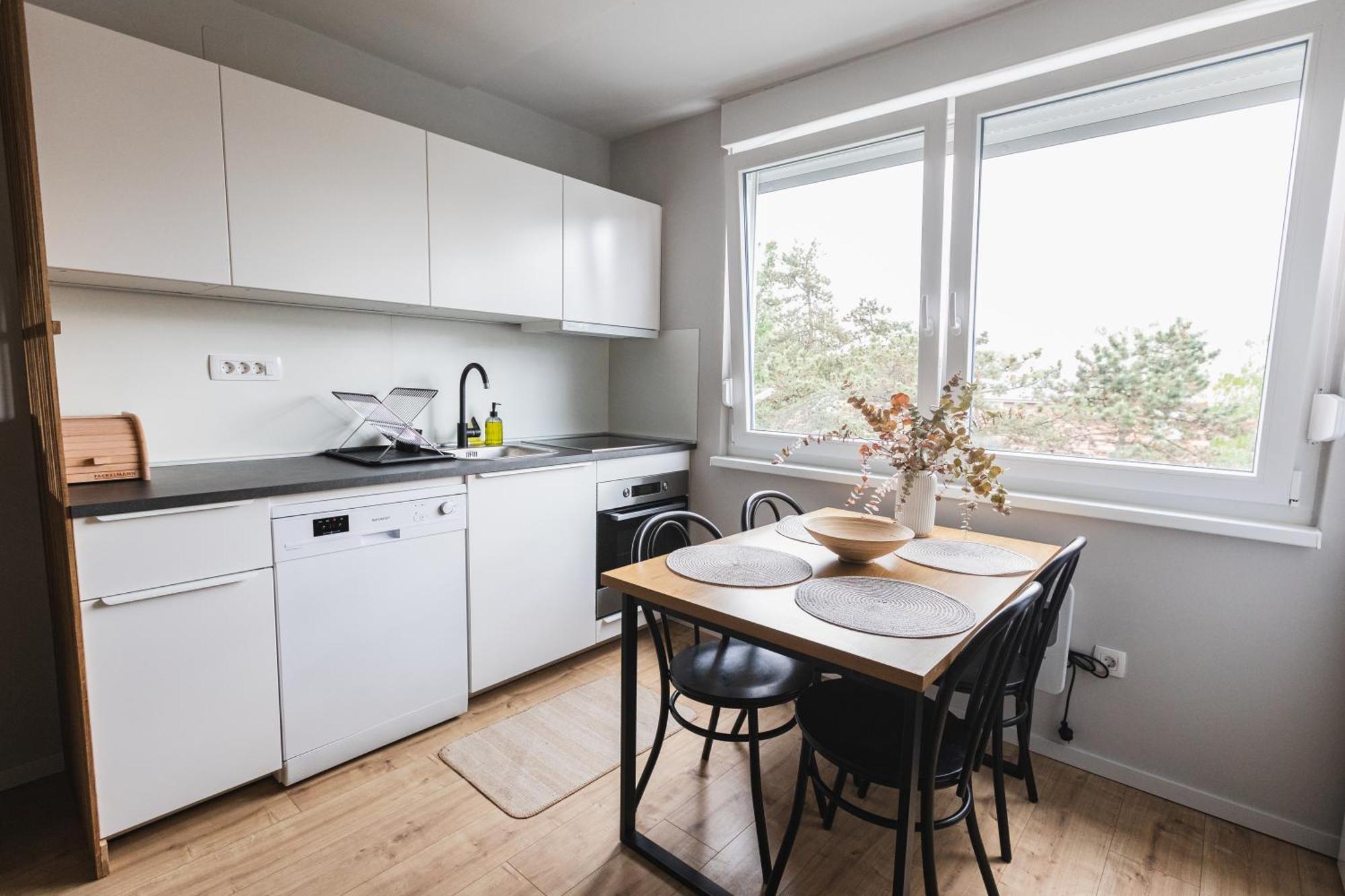 Apartment Flexible Selfcheckins 76 - - Arena - Bedroom - New Zagreb